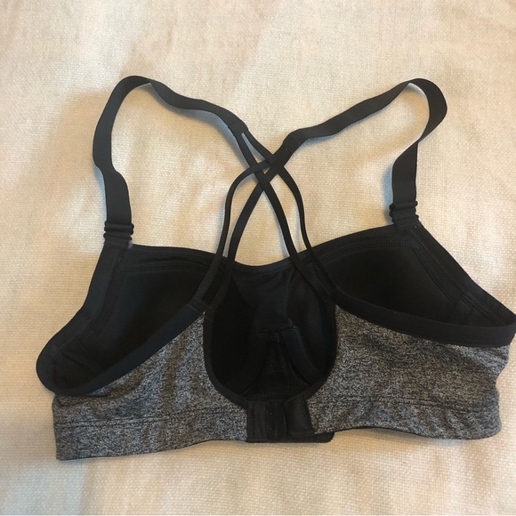 Victoria’s Secret Sport bra size 34A NWOT. - Picture 4 of 6